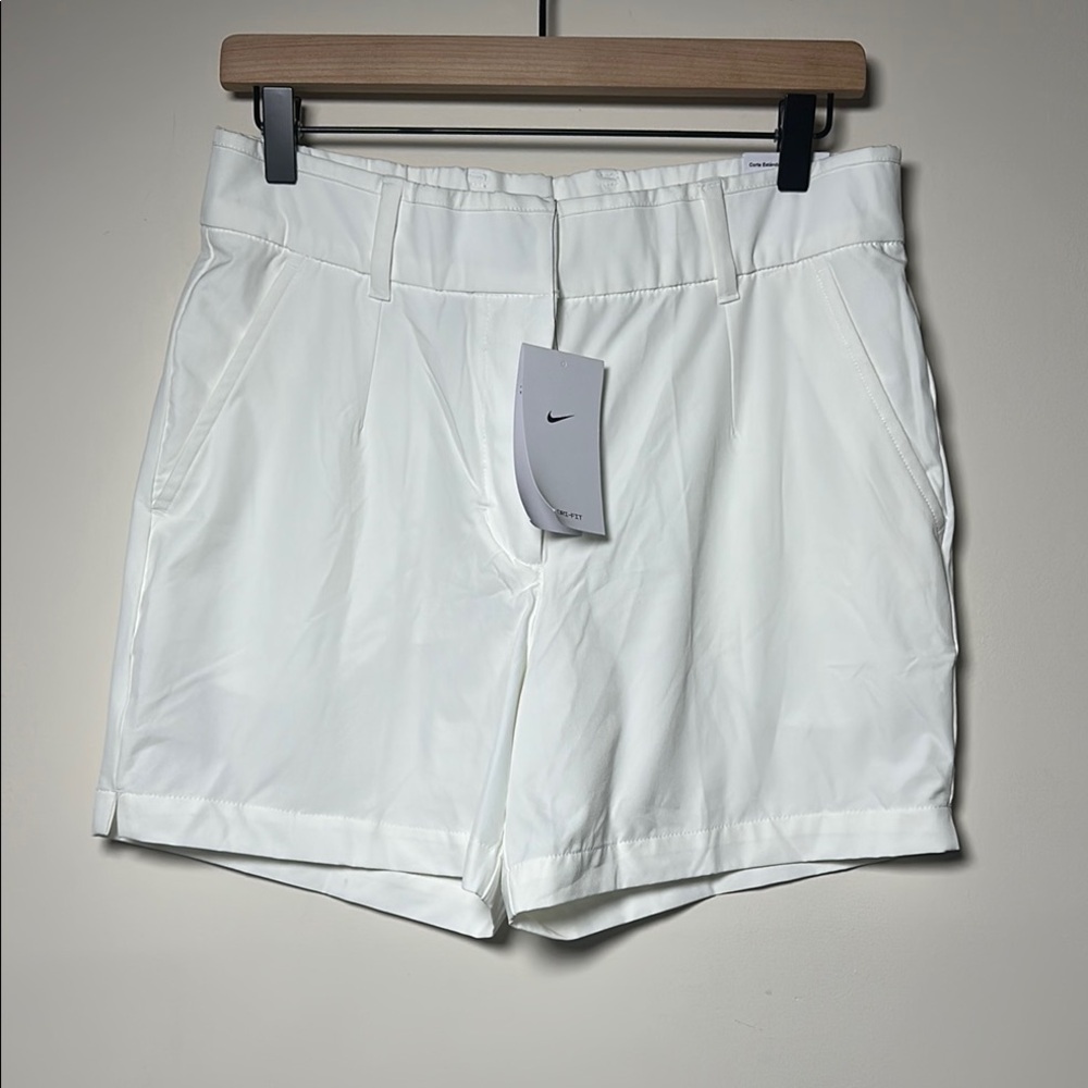 Nike Golf Dri-Fit Victor Classic White Shorts Size Medium New With Tags